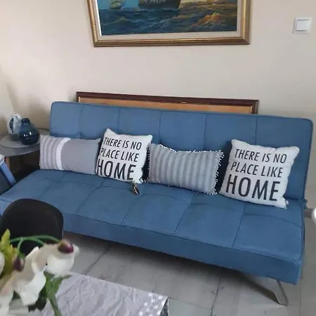 Nelly's Private Resindence Apartment *